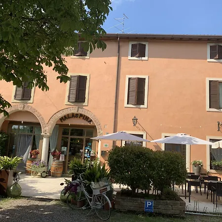 Boutique Hotel Corte Malaspina-3